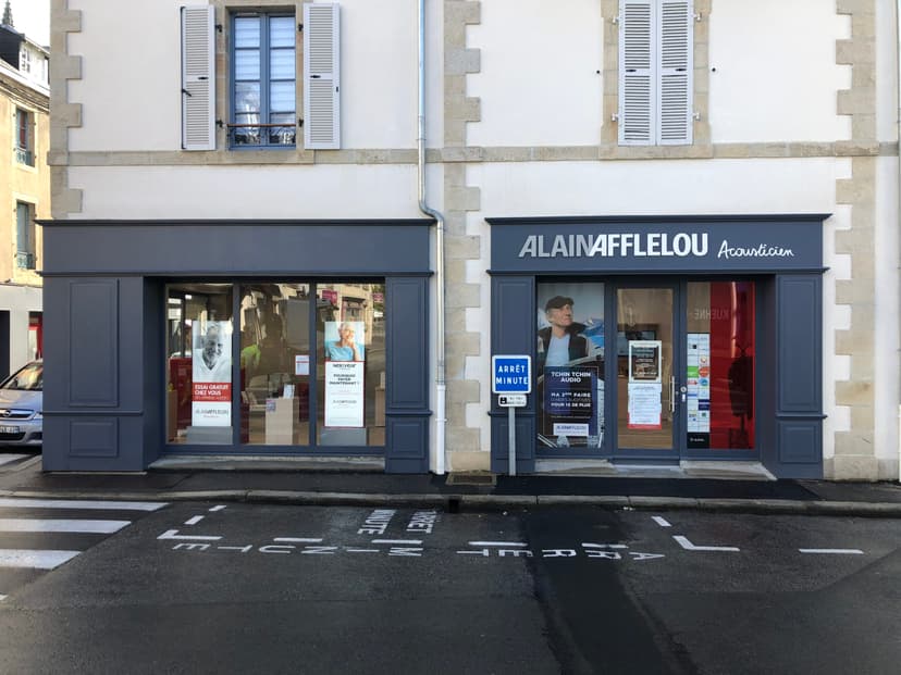 Photo de mise en avant de Alain Affelou – acousticien